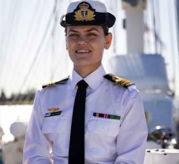 STS-Young-Endeavour-Commanding-Officer-Captain-Libby-Bennett